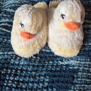Bath & Body Works Duck Slippers - Cream and Orange